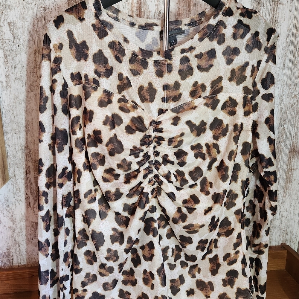 Leopard Print Long Sleeve Top